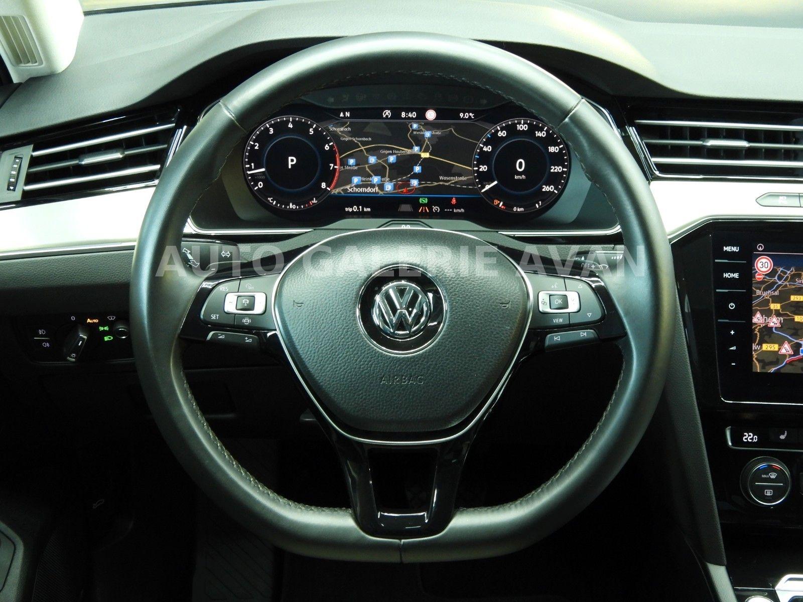 Volkswagen PASSAT VARIANT 1.5 TSI HIGHLINE
