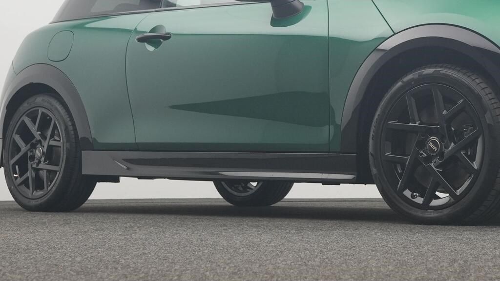 Fahrzeugabbildung MINI Cooper S Head-Up, HK HiFi, Pano.Dach, Shz