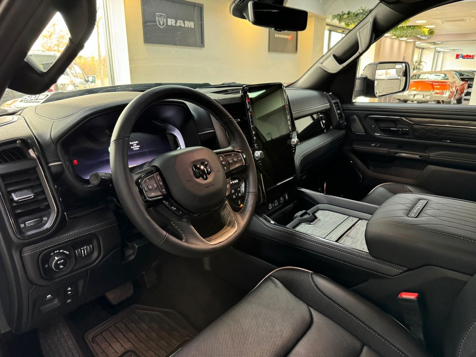 Fahrzeugabbildung Dodge RAM LIMITED HURRICANE 3.0L-HO 540 PS - RAMBOX