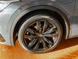 Volkswagen Tiguan 2.0 TSI R-Line 4Motion MATRIX-LED 360° - Benzin Gebrauchtwagen in München