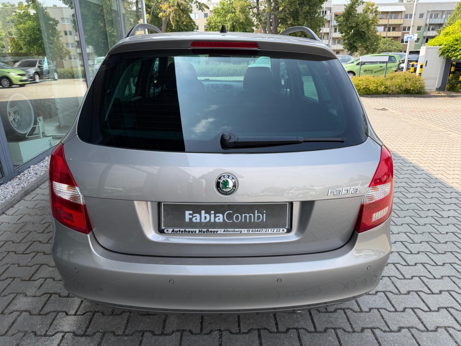 Skoda Fabia 2011 — photo 7