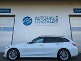 BMW 318d Tour Autom.*FACELIFT*Widscreen,HUD,RFK,17´´ - BMW 318: Kombi, Auto 318d