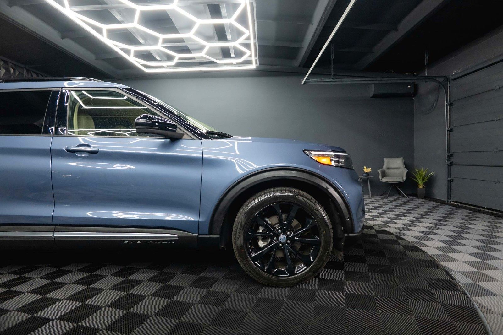 Fahrzeugabbildung Ford Explorer PLATINUM 3.0 V6 TwinTurbo 4x4 *360*ACC*