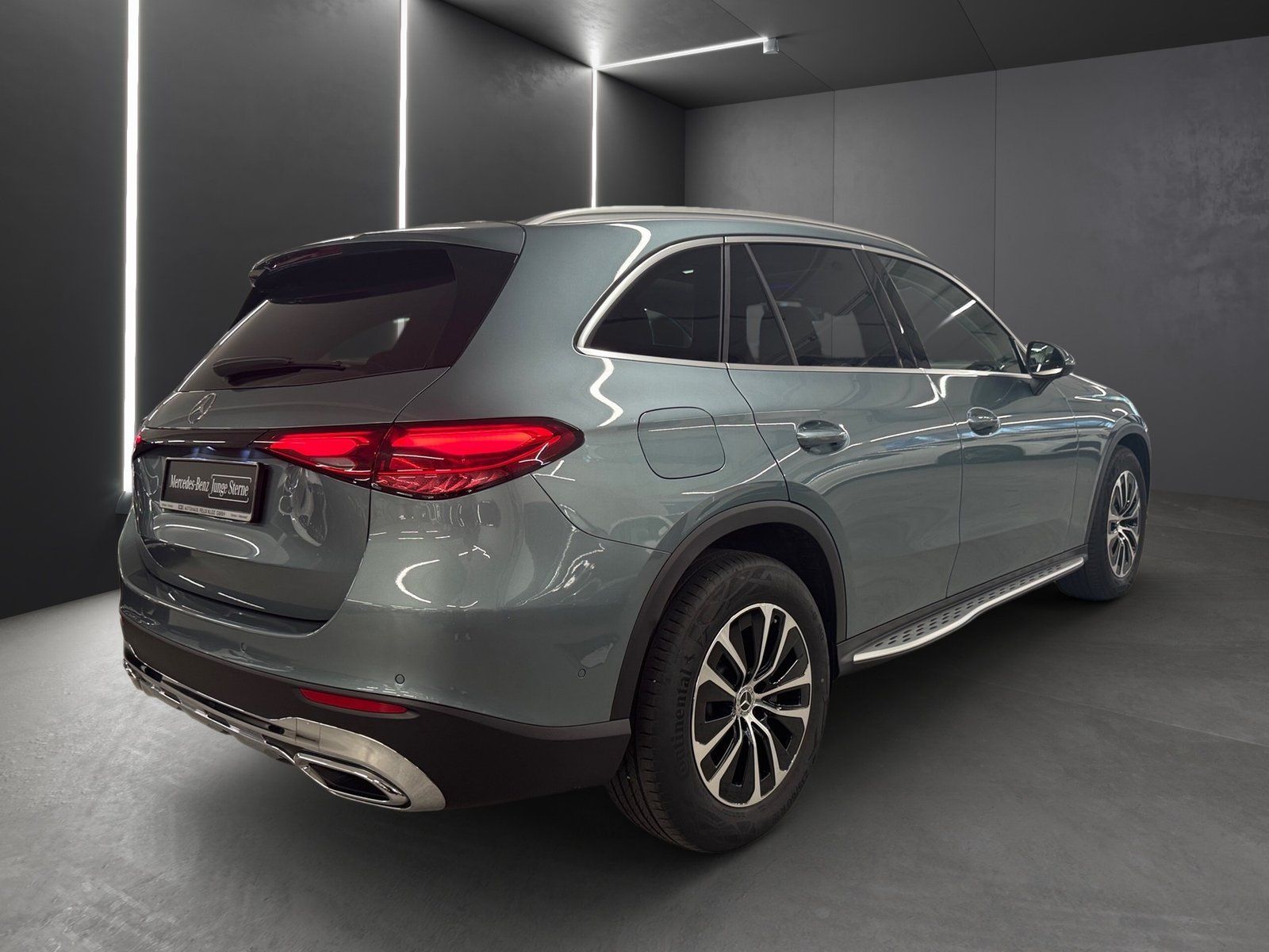 Fahrzeugabbildung Mercedes-Benz GLC 200 4M Avantgarde*STDHZG*AHK*Pano*Totwinkel*