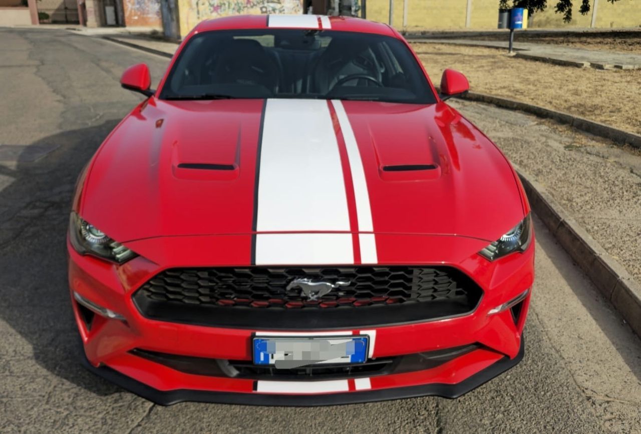 Ford Mustang gt limited edition imagem 2