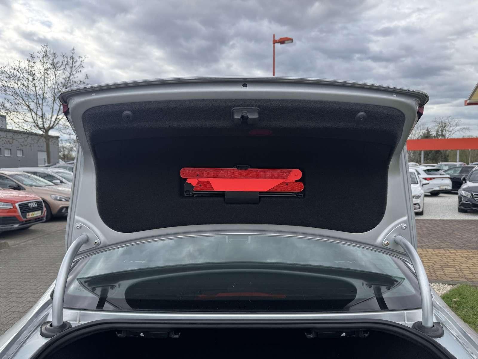 Fahrzeugabbildung Volkswagen Passat 1.4 TSI Limousine /Tempomat/Klimaauto/...