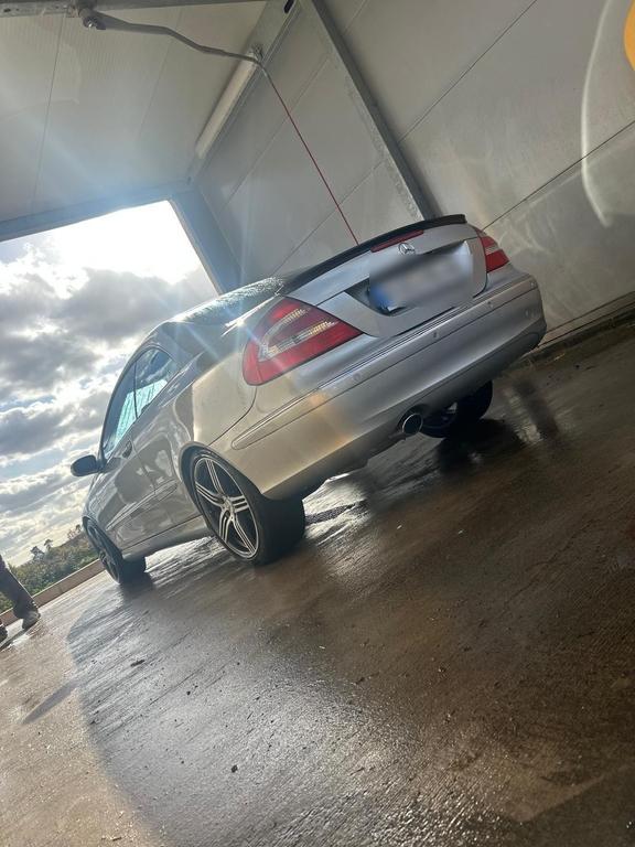 Mercedes-Benz CLK 320