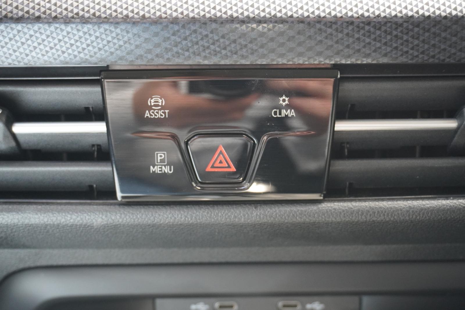 Volkswagen Golf VIII 1.5 16V TSI United LED Standheizung, миниатюра 24