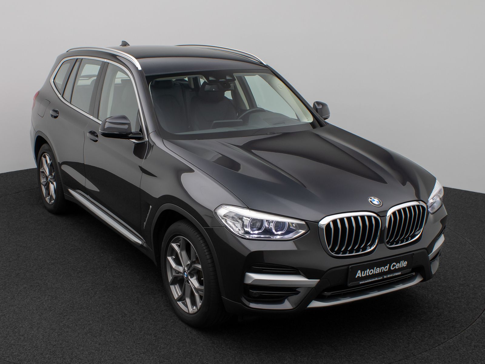 Fahrzeugabbildung BMW X3 xD20d xLine HUD DAB HiFi Lnkrhz Komfort Sport