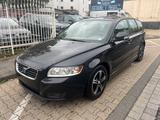 Volvo V50 Kombi 1.6 D Drive Momentum R-Design - Volvo V50 Momentum mit Diesel-Antrieb
