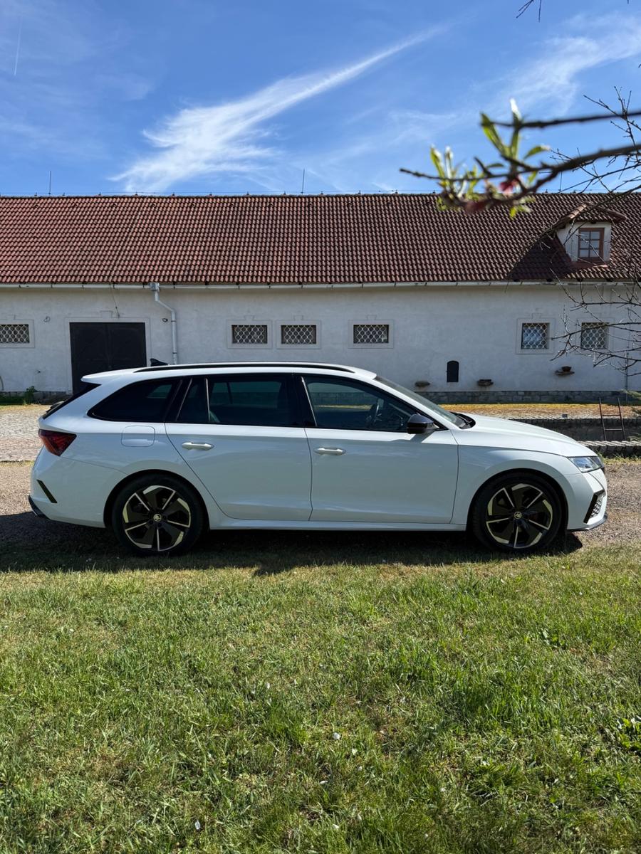 Skoda Octavia 2.0 TDI DSG RS COMBI