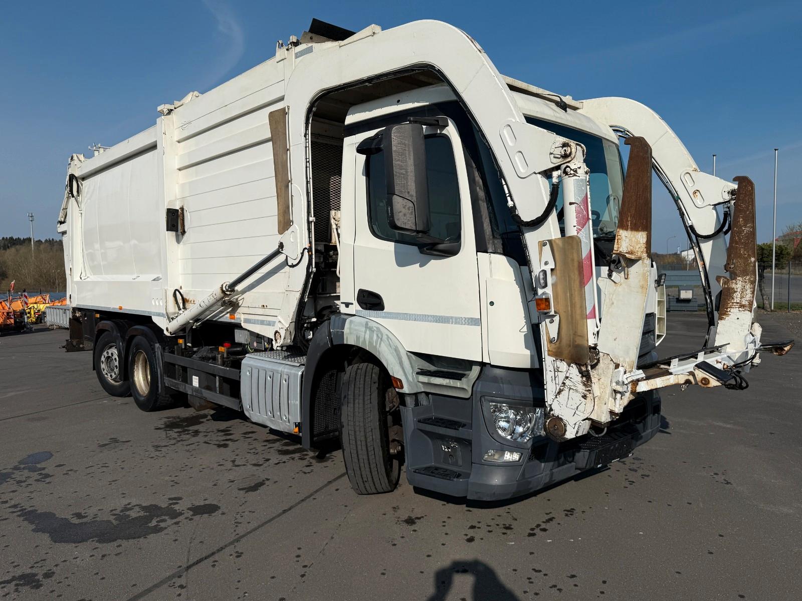 Mercedes-Benz Antos 2533 6x2 Frontlader Heil EHP213134
