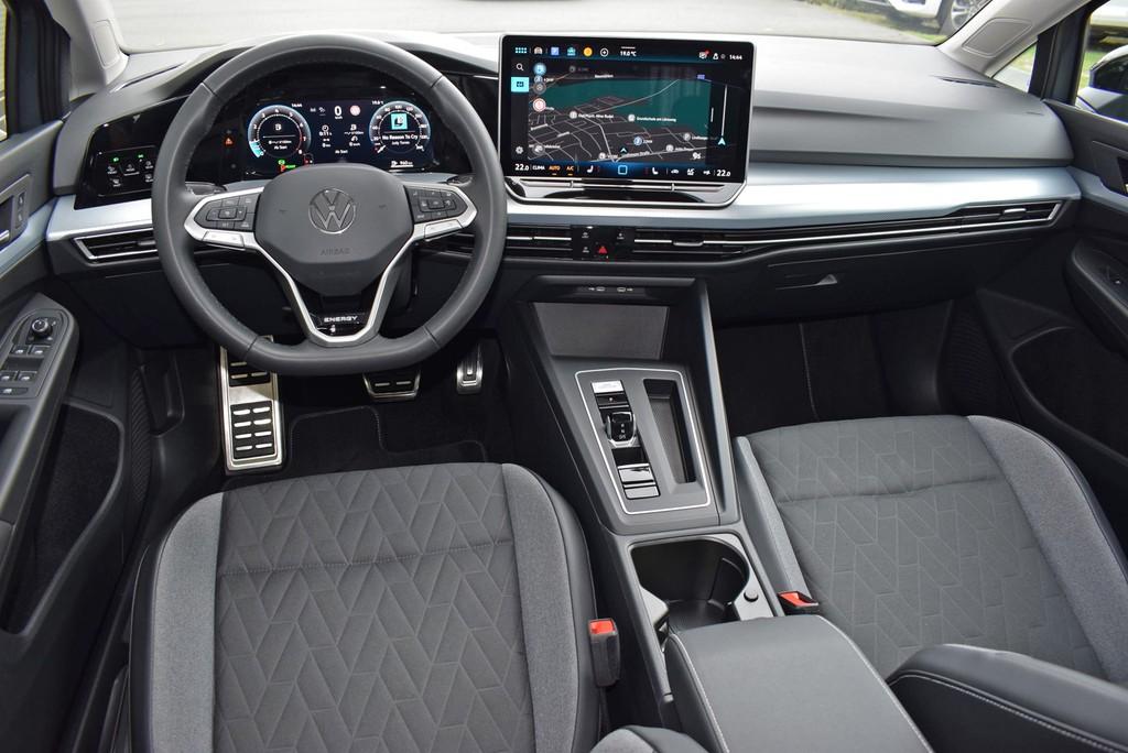 Volkswagen Golf VIII 1.5 eTSI DSG *Energy*LED+*AHK*RüKam*, миниатюра 2