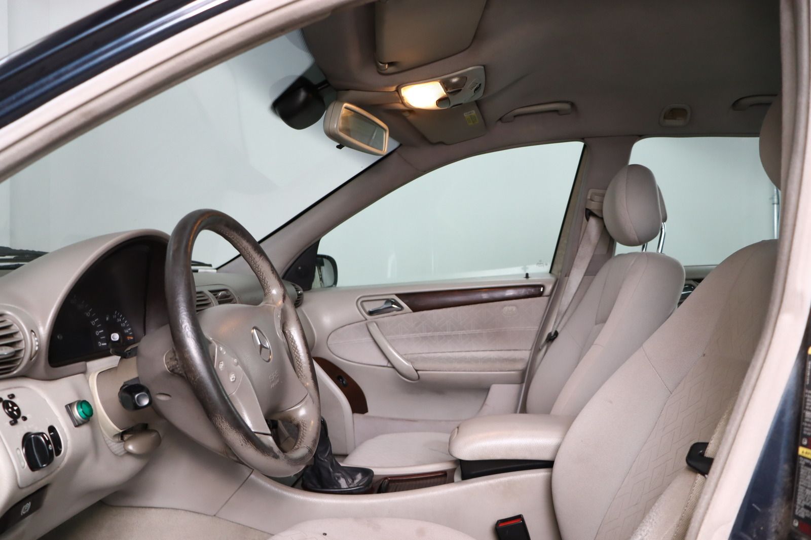 Fahrzeugabbildung Mercedes-Benz C 220 CDI T ELEGANCE