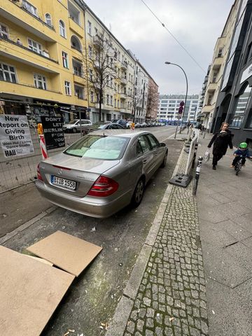 Mercedes-Benz Ich biete mein Mercedes Benz E200