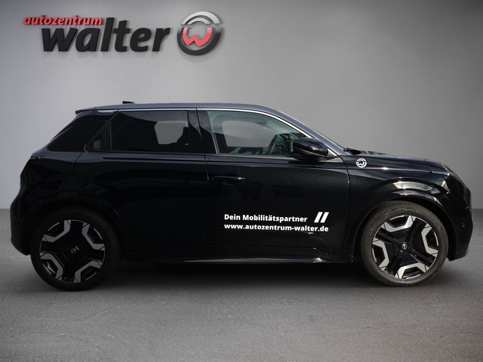 Nissan Micra 52 kWh Evolve imagem 3
