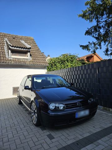 Volkswagen Golf 4 1,8 Turbo GTi + viele Extras (Tausc...