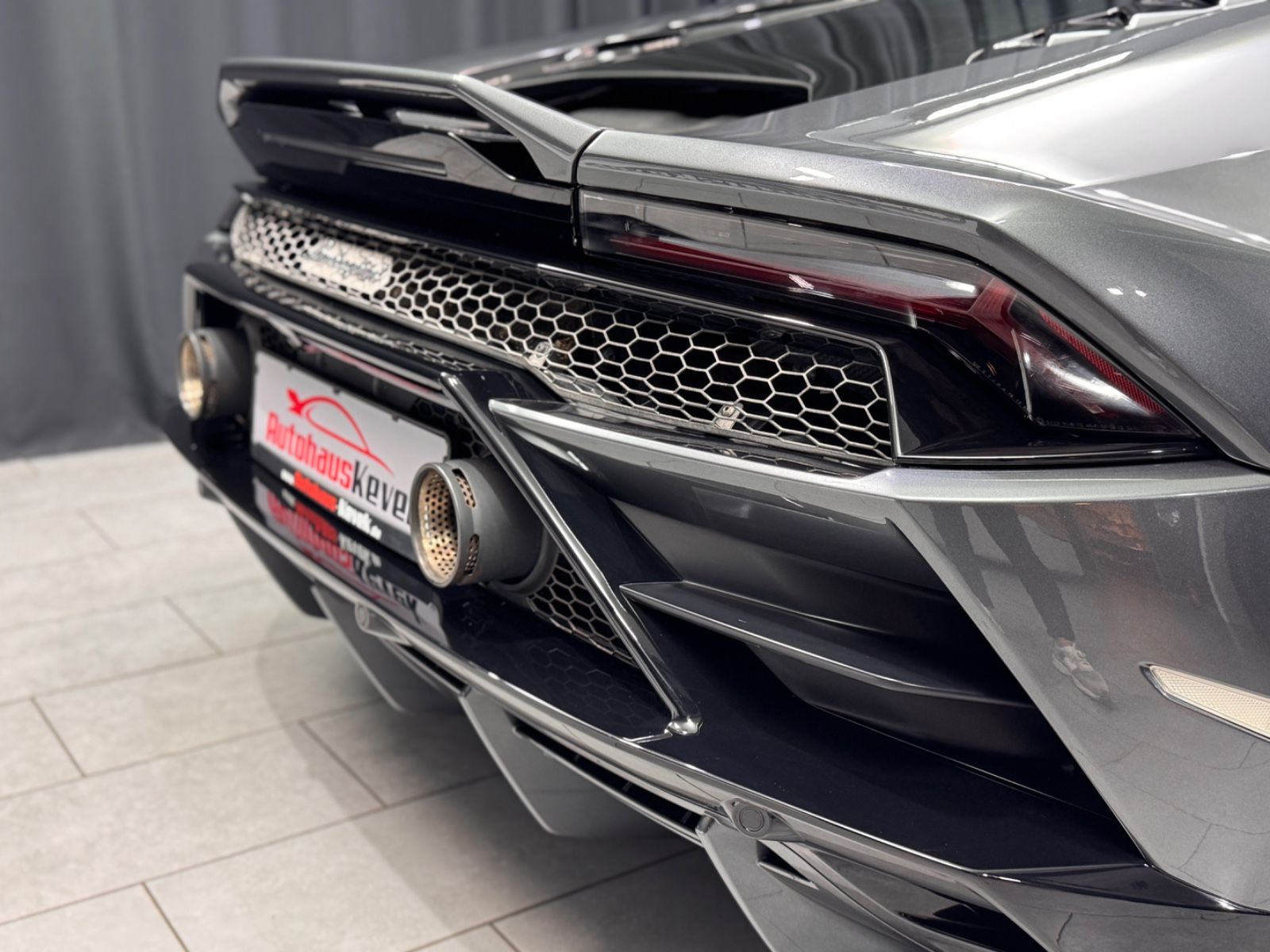 Fahrzeugabbildung Lamborghini Huracan EVO LP640|LIFT|SENSONUM|KAMERA|AD PERSON