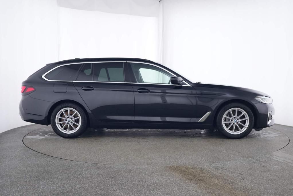 BMW 530 d Touring xDrive 3.0 Steptronic Pano*AHK*Led
