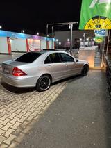 Mercedes-Benz Mercedes w203 220 cdi - Mercedes-Benz 220 in Bochum