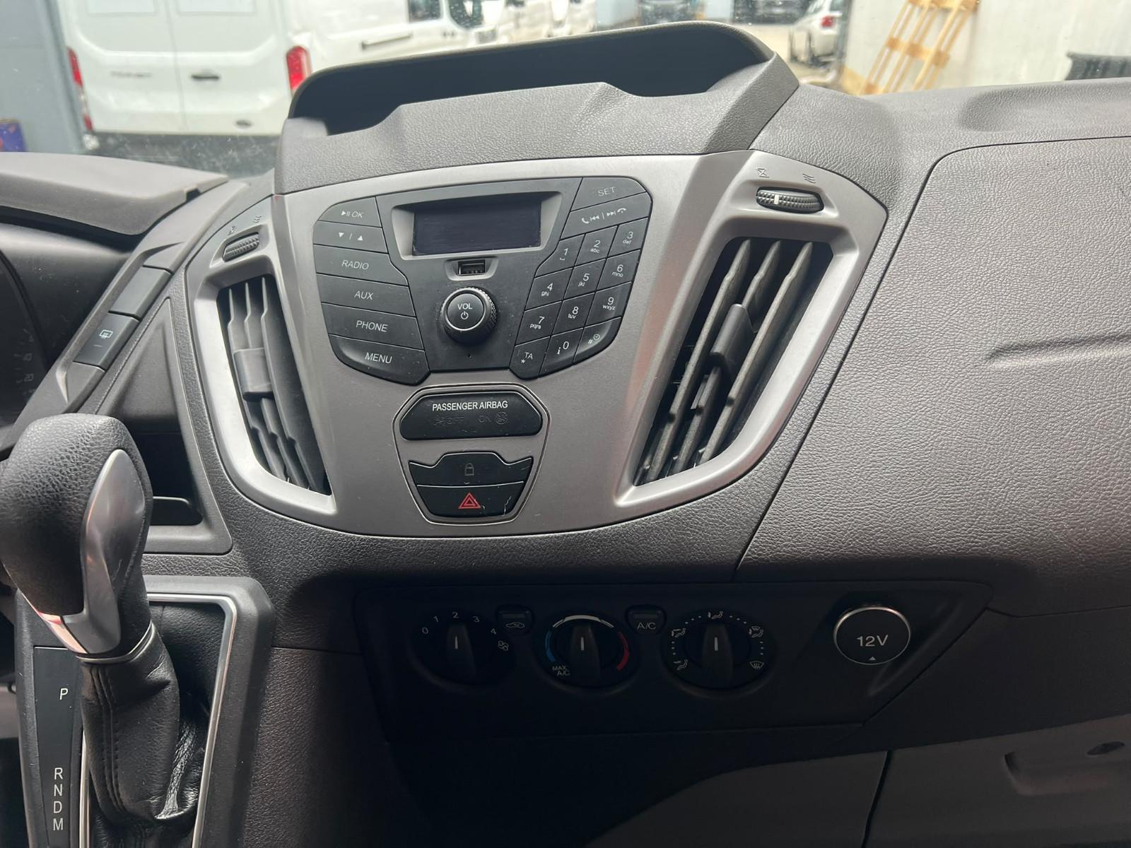 Ford Tourneo Custom L2 Lang 9Sitzer 2023 Motor Neu