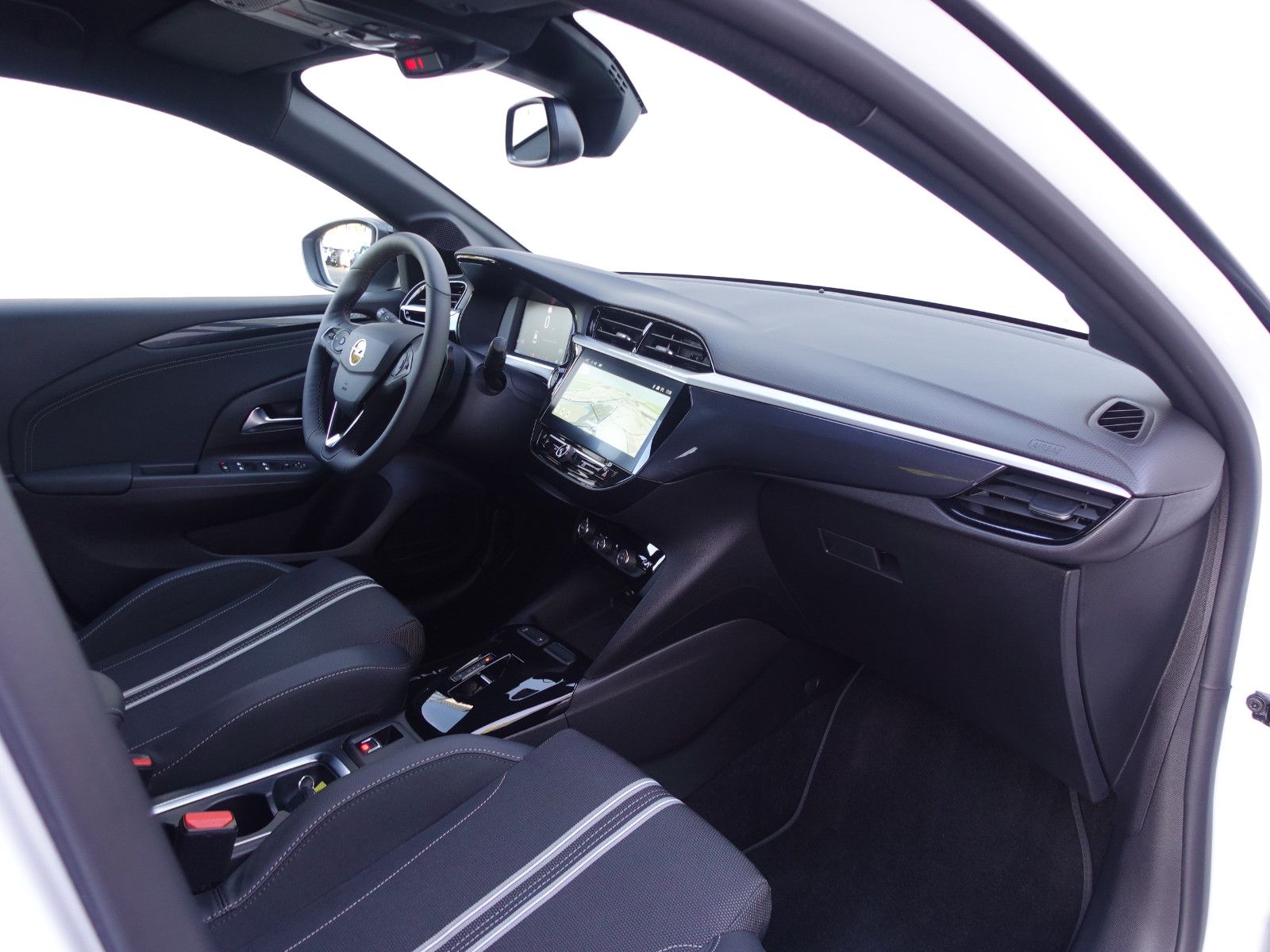 Fahrzeugabbildung Opel Corsa GS 1.2T AUTOMATIK,Navi,Kamera,Sitzhzg,Allw