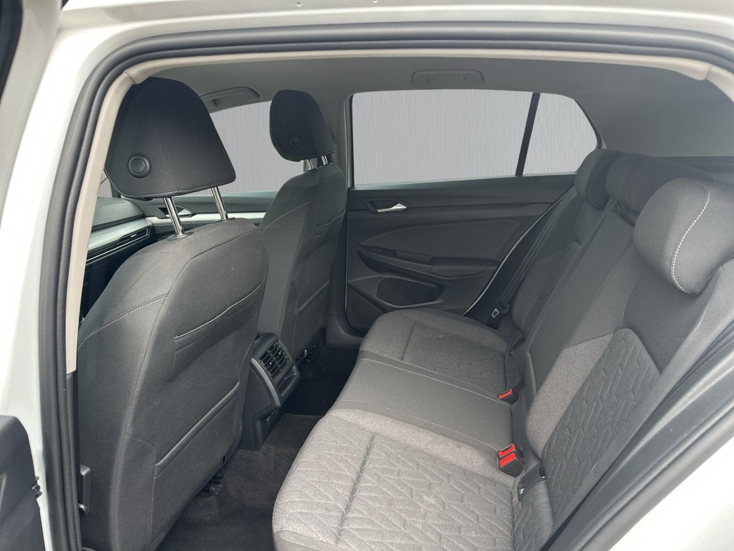 Volkswagen Golf VIII 1.5 TSI Life LED ACC SHZ PDC VirtCock, миниатюра 14