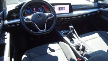 Fotografie des VW Golf VIII Variant 2.0 TDI Life*AHK*Navi*Bus.Pake