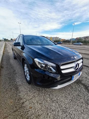 Mercedes-Benz Mercedes-benz GLA 180 d Aut. Premium 2017