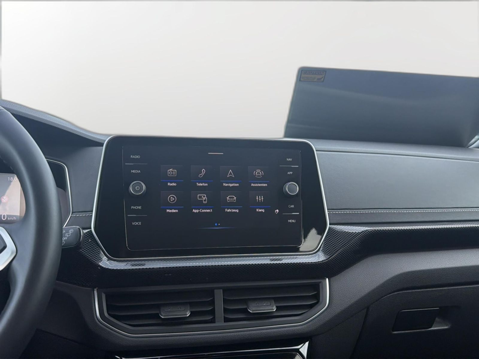 Volkswagen T-Cross - Bild 12