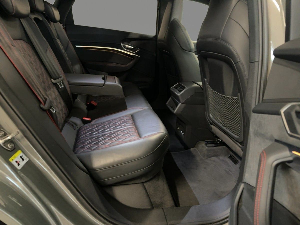 Audi Q8 - Bild 12