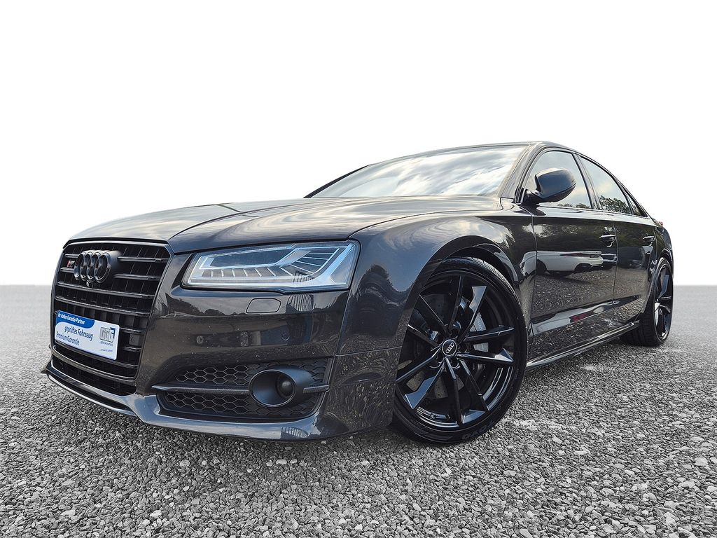 Audi S8