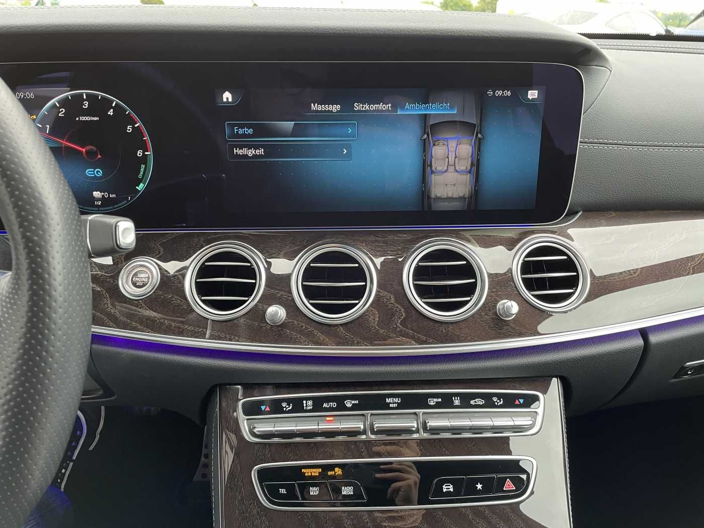 Fahrzeugabbildung Mercedes-Benz E 300 T de 4M AMG+AHK+Distr+Burm+ R-Kamera+Carpl