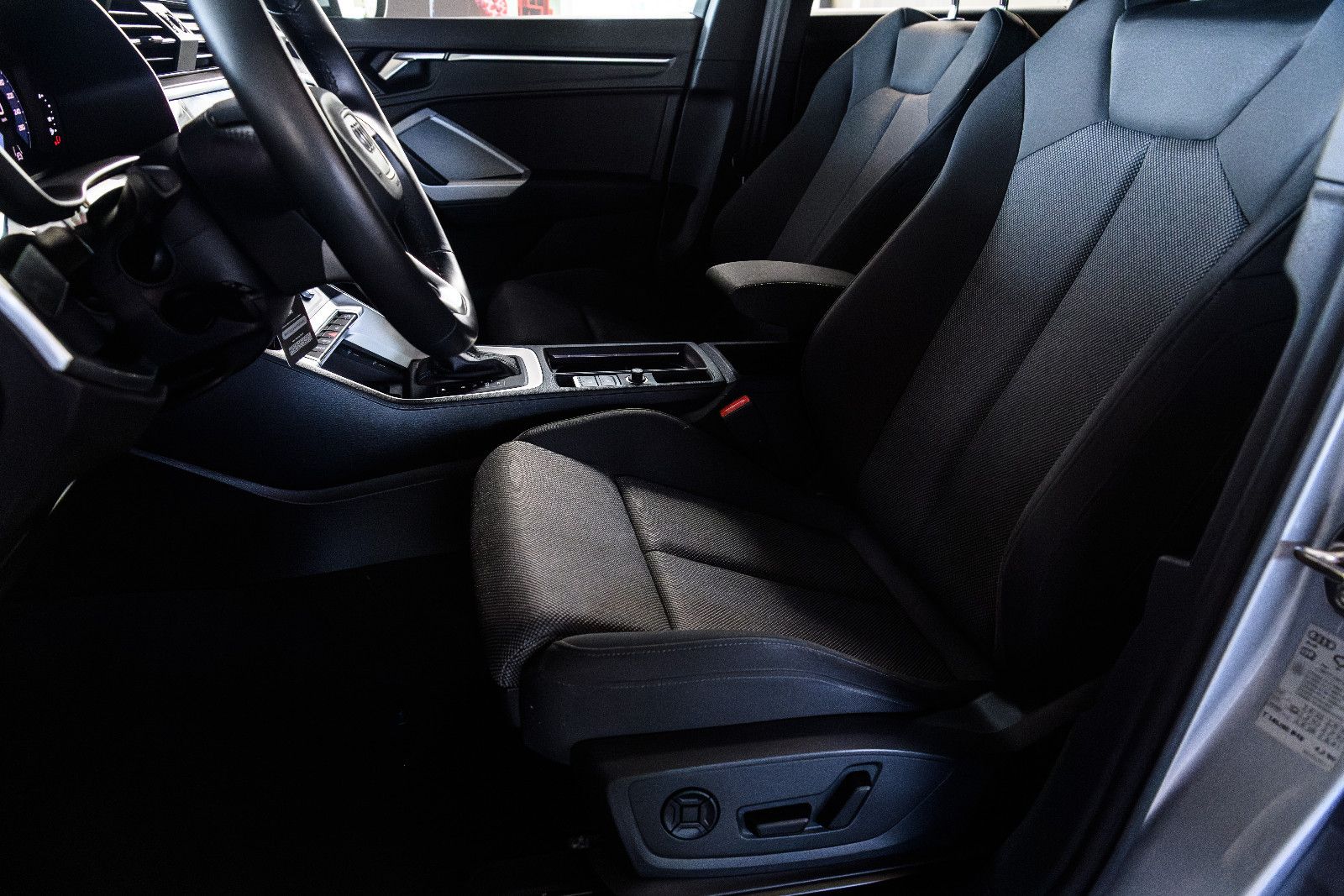 Fahrzeugabbildung Audi Q3 35 TFSI advanced +LED +elektr. Klappe