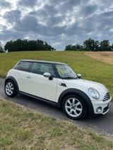 MINI Mini Cooper Diesel - MINI MINI aus 2008: D