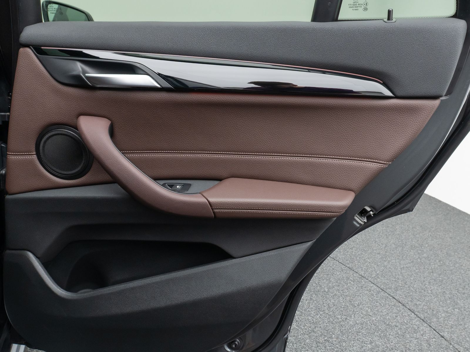 Fahrzeugabbildung BMW X1 xD20d Sport Line Kamera Panorama HUD DAB AHK