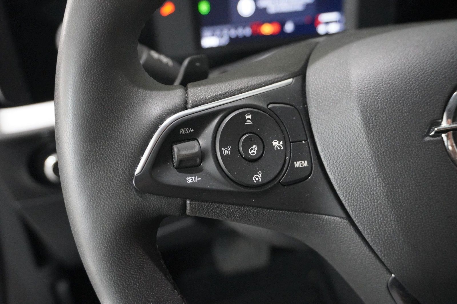 Fahrzeugabbildung Opel Mokka ELEGANCE 1.2T NAVI/LED/KAMERA/SPORT/SH/DAB