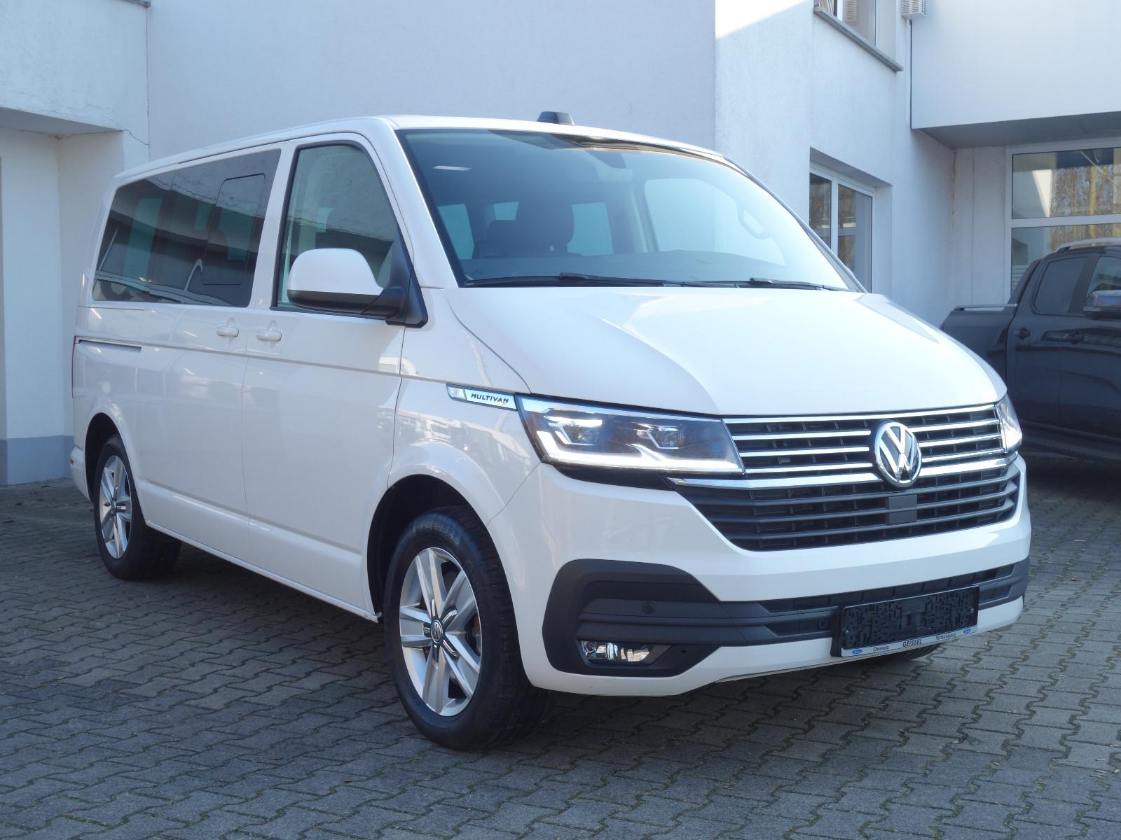 Volkswagen T6.1 Multivan Comfortline LED AHK ACC Navi SHZG