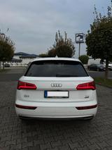 Audi Q5 2.0 TDI quattro S tronic sport - Audi Q5 Gebrauchtwagen in Köln