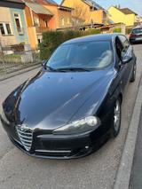 Alfa Romeo 147 Spark Twin 16V Sportlich umgebaut - gebrauchte Alfa Romeo 147 aus dem Jahr 2007
