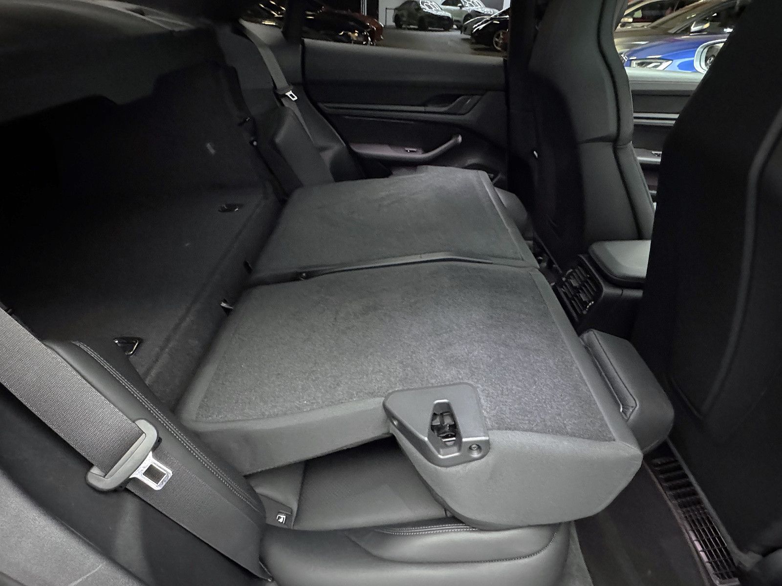 Porsche Taycan 4 S Performance Pano Navi SHZ KAM Bose foto 13