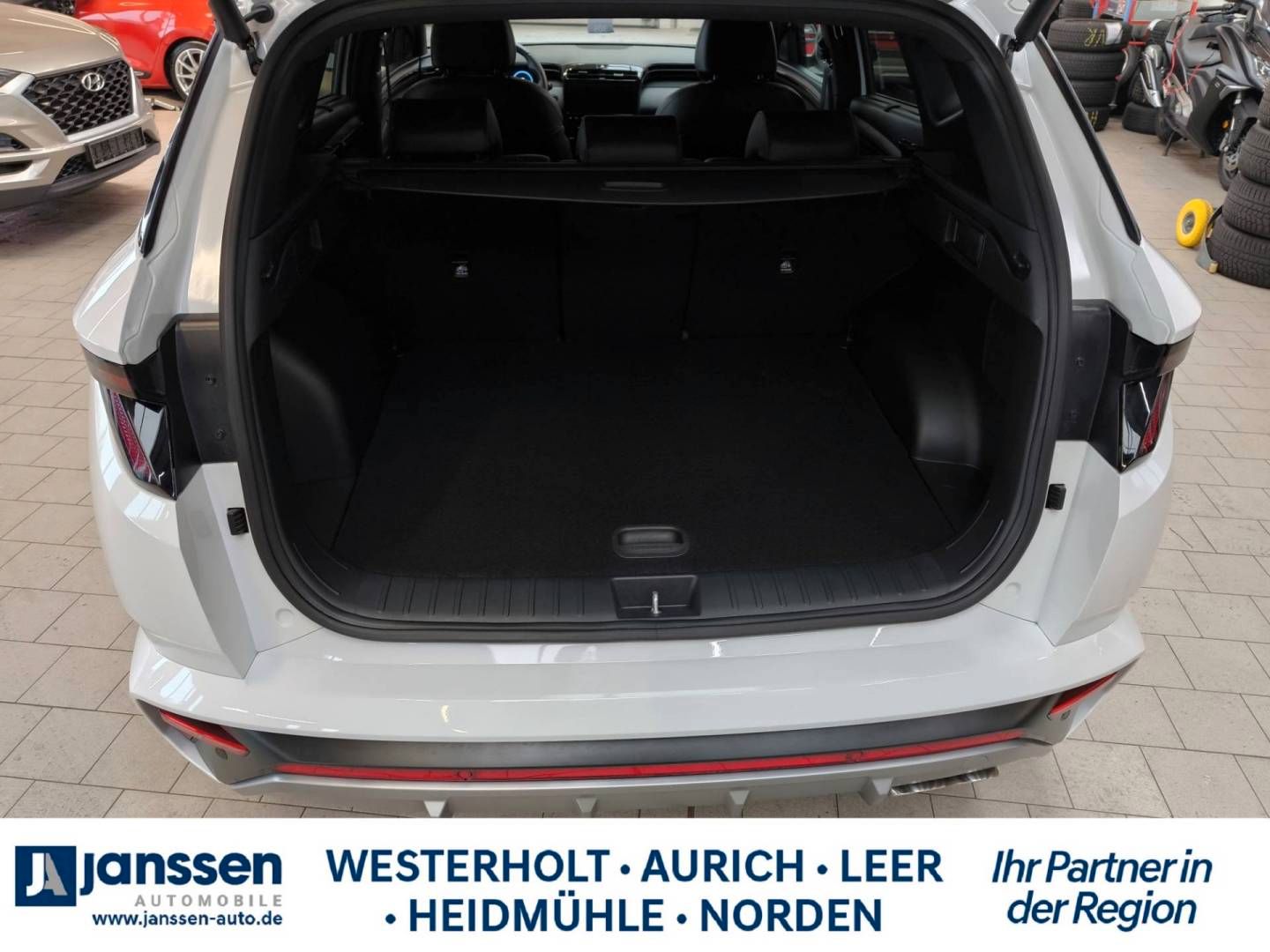 Fahrzeugabbildung Hyundai TUCSON N LINE/Panoramadach/AHK abnehmbar/PDC/Nav