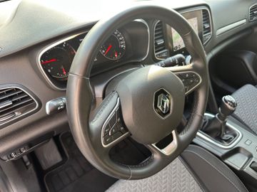 Bild 11 Renault Megane BLUE dCi 115 Intens Grandtour