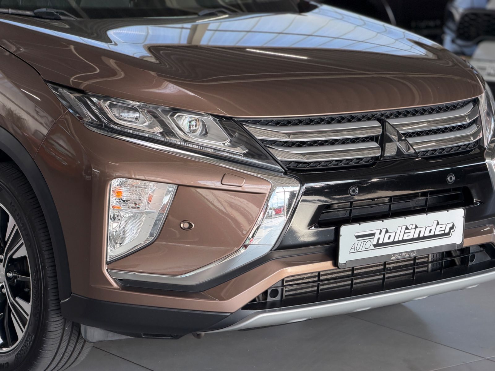 Fahrzeugabbildung Mitsubishi Eclipse Cross 1.5 CVT Intro Edition 2WD AHK HUD