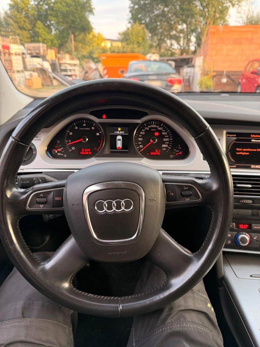 Audi A6 2011 — photo 5