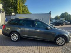 Fahrzeugabbildung Skoda Octavia Ambition DSG PDC DAB SCHECKHEFTGEPFLEGT