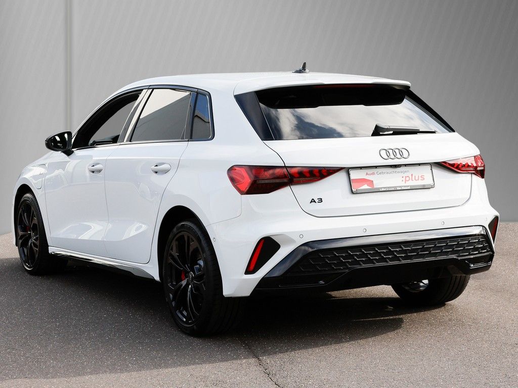 Audi A3 Sportback 45 TFSIe S line Navi Matrix ACC AHK foto 8