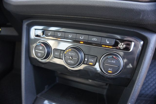 Fahrzeugabbildung Volkswagen Tiguan 2.0 TDI Comfort ACC NAVI LANE PDC AHK