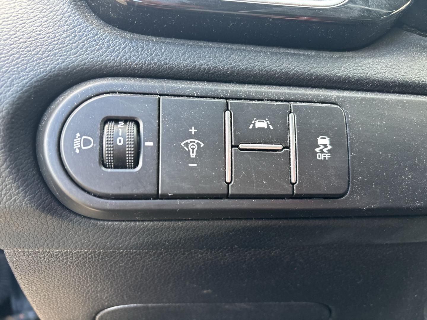 Kia Ceed_sw Vision 1.4 T NAV KOMF CarPlay Android Au