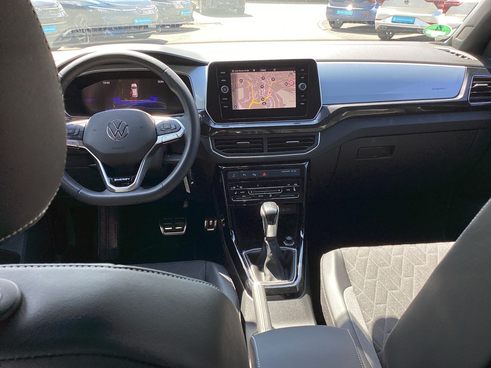 Volkswagen T-Cross - Bild 11